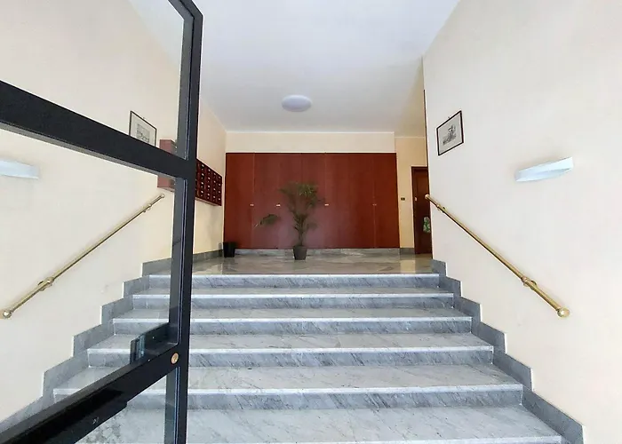 Lovely With Terrace Near The Vatican Apartment