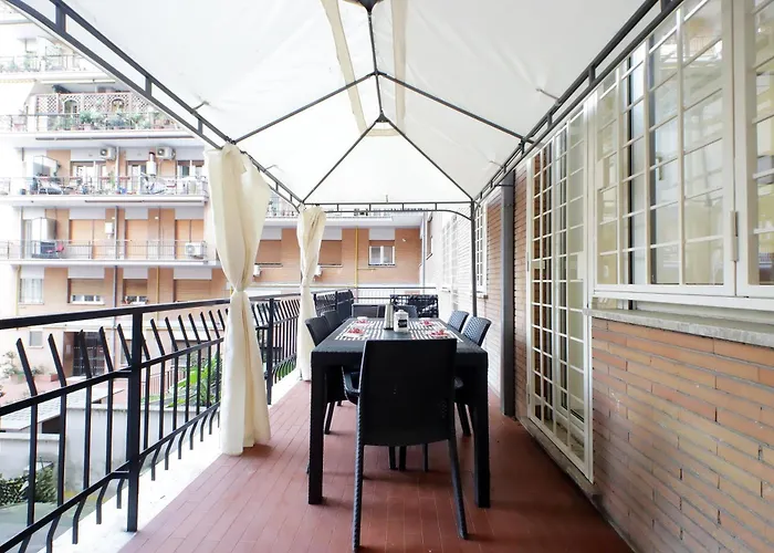 Lovely With Terrace Near The Vatican *